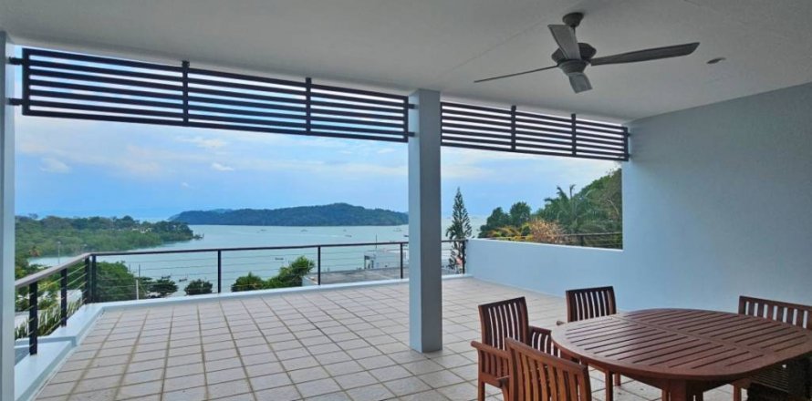 Кондоминиум с 2 спальнями в Паклоке, Таиланд № 144654