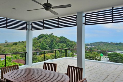 Кондоминиум с 2 спальнями в Паклоке, Таиланд № 144654 - фото 3