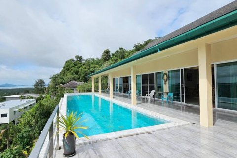 Вилла в Паклоке, Таиланд с 6 спальнями  № 144653 - фото 1