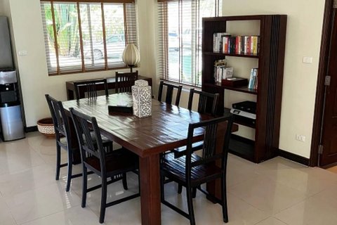 Villa in Kathu, Thailand 3 bedrooms № 144652 - photo 3