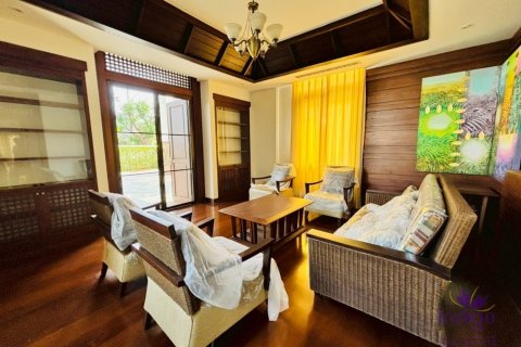 House in Chiang Mai, Thailand 6 bedrooms № 171308 - photo 11