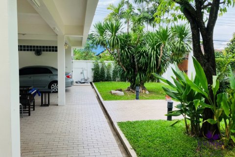 House in Chiang Mai, Thailand 6 bedrooms № 171308 - photo 6