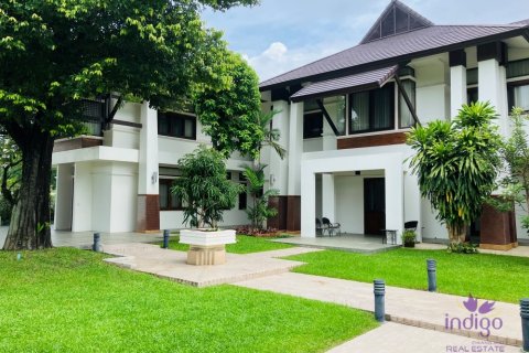 House in Chiang Mai, Thailand 6 bedrooms № 171308 - photo 4