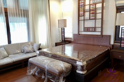 House in Chiang Mai, Thailand 6 bedrooms № 171308 - photo 28