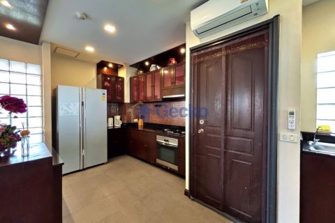 House in Pattaya, Thailand 5 bedrooms № 196080 - photo 15