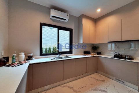 บ้านในพัทยา, ประเทศไทย 4 ห้องนอน № 196079 - รูปถ่าย 15