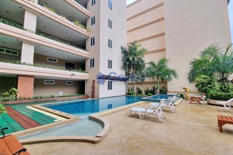 Condo in Pattaya, Thailand, 3 bedrooms  № 196084