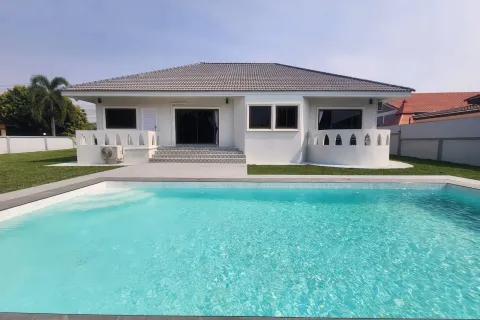 Вилла в Паттайе, Таиланд с 4 комнатами  № 159914 - фото 16