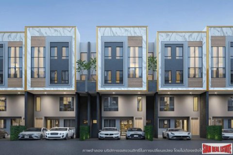 Villa à Lat Phrao, Bangkok, Thaïlande 3 chambres № 159922