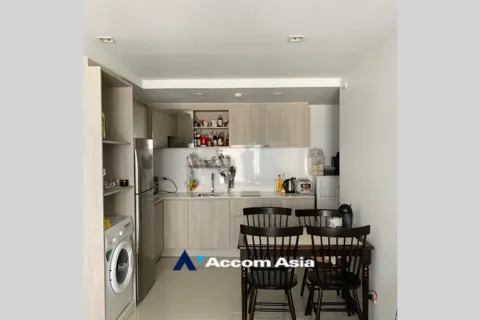 Condominio de 2 dormitorios en Phra Khanong, Bangkok, Tailandia № 220243