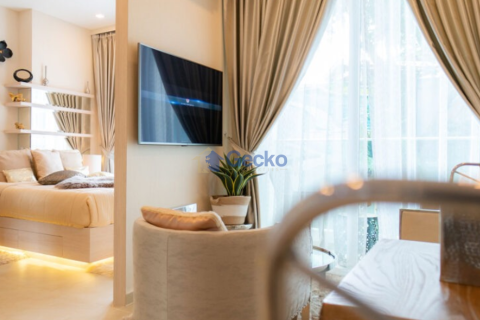 Condo in Pattaya, Thailand, 1 bedroom № 204626 - photo 3