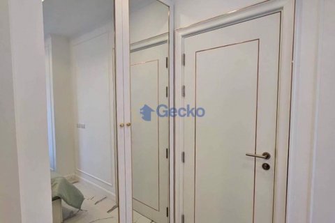 Condo in Pattaya, Thailand, 1 bedroom № 204623 - photo 10