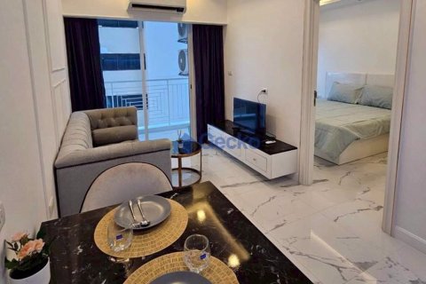 Condo in Pattaya, Thailand, 1 bedroom № 204623 - photo 3