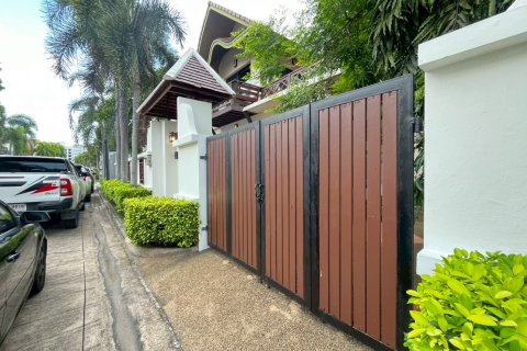 Villa in Pattaya, Thailand 3 Schlafzimmer № 173907 - Foto 4