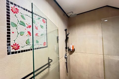 Villa in Pattaya, Thailand 3 bedrooms № 173907 - photo 22