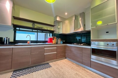 Villa in Pattaya, Thailand 3 bedrooms № 173907 - photo 11