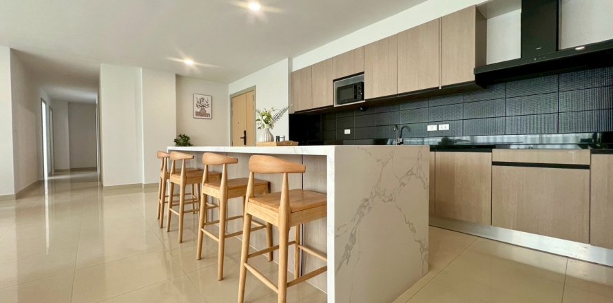 Appartement à Pattaya, Thaïlande 5 chambres № 173906