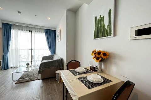 Apartment in Pattaya, Thailand 2 rooms № 173905