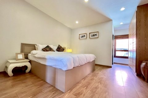 Villa in Pattaya, Thailand 4 Schlafzimmer № 173908 - Foto 17