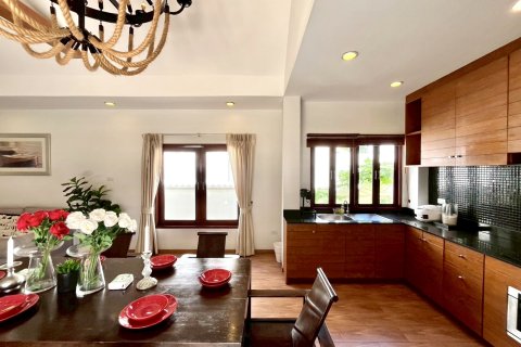 Villa in Pattaya, Thailand 4 Schlafzimmer № 173908 - Foto 9