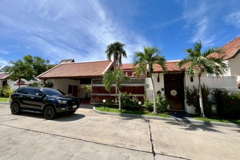 Villa in Pattaya, Thailand 4 Schlafzimmer № 173908