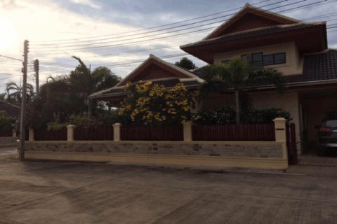 House in Pattaya, Thailand 3 bedrooms № 193152 - photo 5