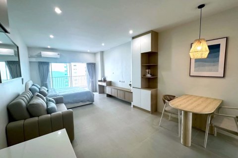 Apartment in Pattaya, Thailand 2 rooms № 234124