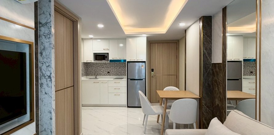 Apartamento de 2 habitaciones en Pattaya, Tailandia № 234123