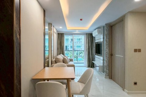 Apartamento de 2 habitaciones en Pattaya, Tailandia № 234123 - foto 4