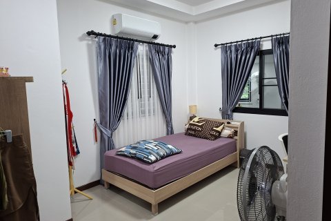 House in Nakhon Ratchasima, Thailand 5 bedrooms № 152787 - photo 19
