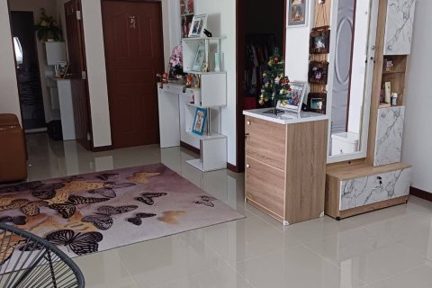 House in Nakhon Ratchasima, Thailand 5 bedrooms № 152787 - photo 12