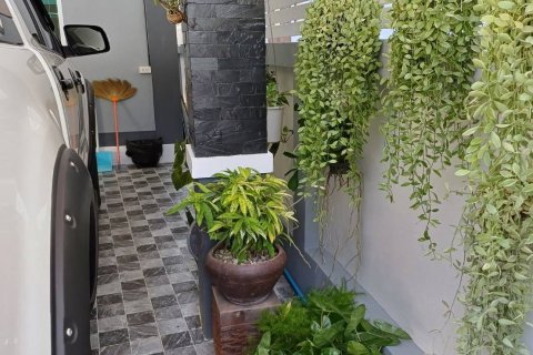 House in Nakhon Ratchasima, Thailand 5 bedrooms № 152787 - photo 4