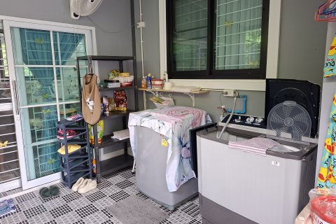 House in Nakhon Ratchasima, Thailand 5 bedrooms № 152787 - photo 7