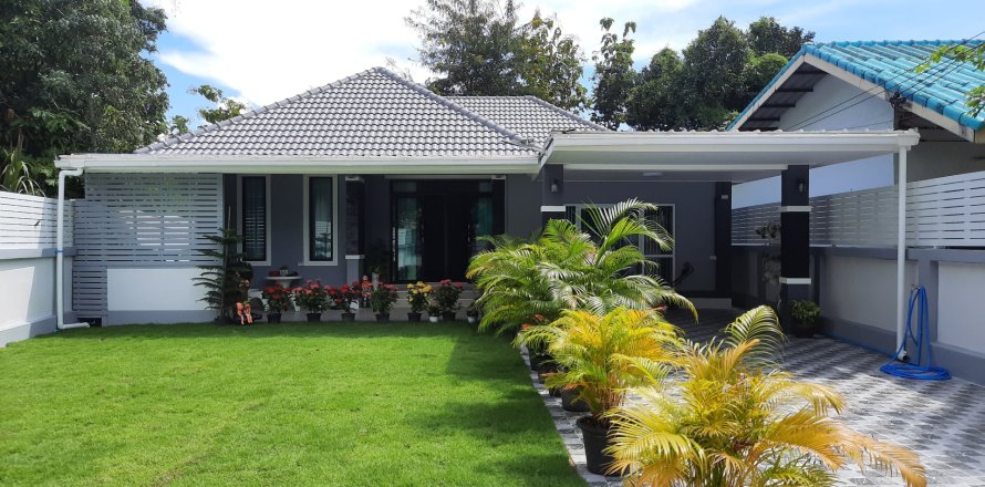 House in Nakhon Ratchasima, Thailand 5 bedrooms № 152787