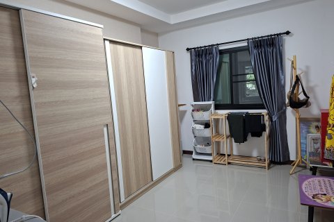 House in Nakhon Ratchasima, Thailand 5 bedrooms № 152787 - photo 20