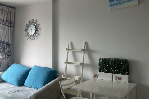 Студия в кондо в Хуай Кванге, Бангкок, Таиланд № 152791 - фото 1