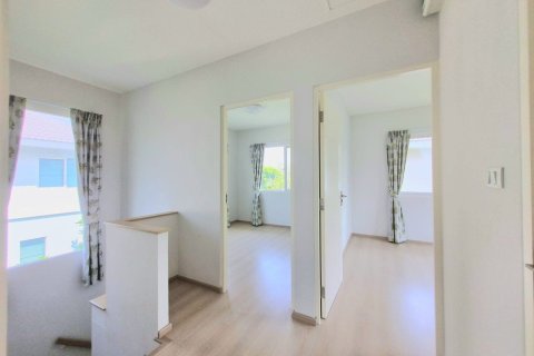 House in Ayutthaya, Thailand 3 bedrooms № 152788 - photo 2