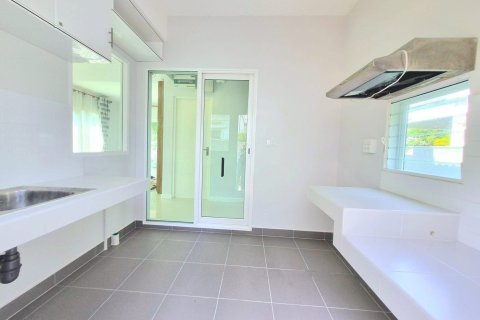 House in Ayutthaya, Thailand 3 bedrooms № 152788 - photo 10