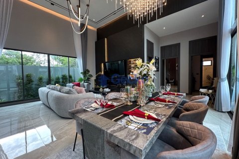 House in Pattaya, Thailand 3 bedrooms № 196158 - photo 13