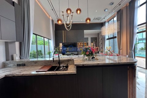 House in Pattaya, Thailand 3 bedrooms № 196158 - photo 21