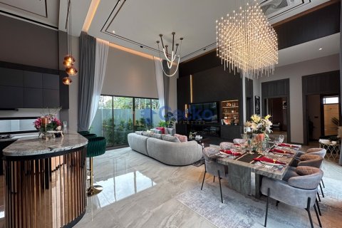 House in Pattaya, Thailand 3 bedrooms № 196158 - photo 23