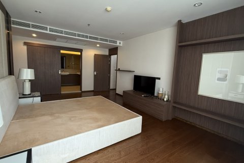 Condo à Sathon, Bangkok, Thaïlande, 3 chambres  № 201259 - photo 10