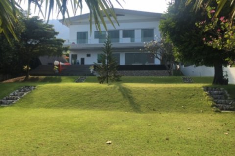 Villa à Hua Hin, Thaïlande 4 chambres № 193334
