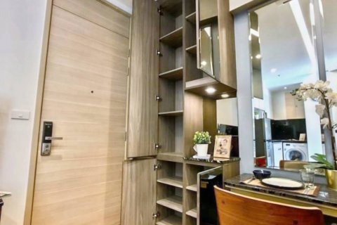 Кондоминиум с 1 спальней в Бангкоке, Таиланд № 115171 - фото 3