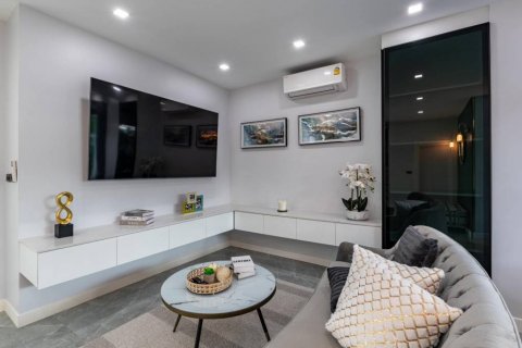 Вилла в Паттайе, Таиланд с 5 спальнями  № 115167 - фото 3