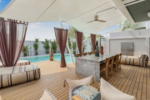 Вилла в Пхукете, Таиланд с 4 спальнями  № 140709 - фото 2