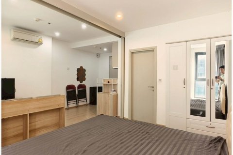 Студия в кондо в Банг Раке, Бангкок, Таиланд № 167742 - фото 5