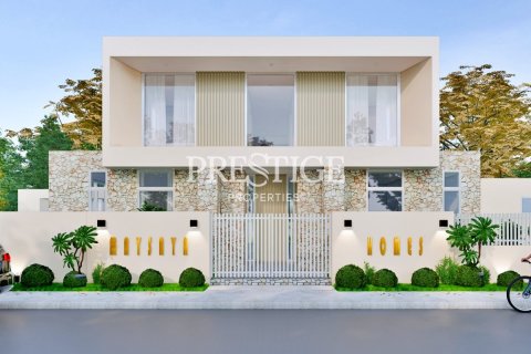House in Pattaya, Thailand 5 bedrooms № 198318 - photo 2
