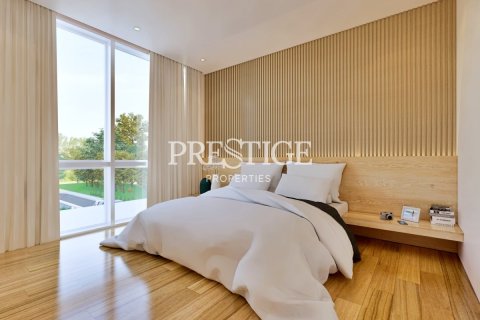 House in Pattaya, Thailand 5 bedrooms № 198318 - photo 9