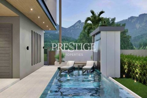 House in Pattaya, Thailand 4 bedrooms № 198315 - photo 21